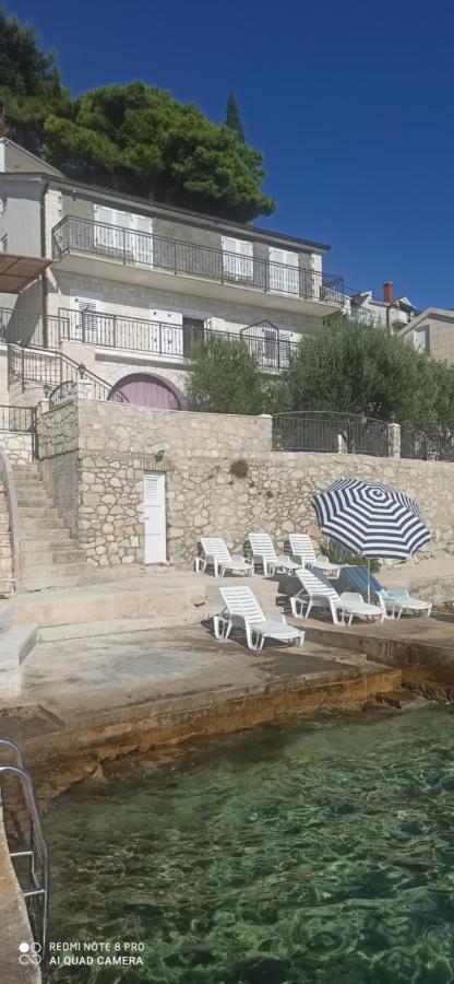 Apartment On The Beach Lokva Rogoznica Bagian luar foto