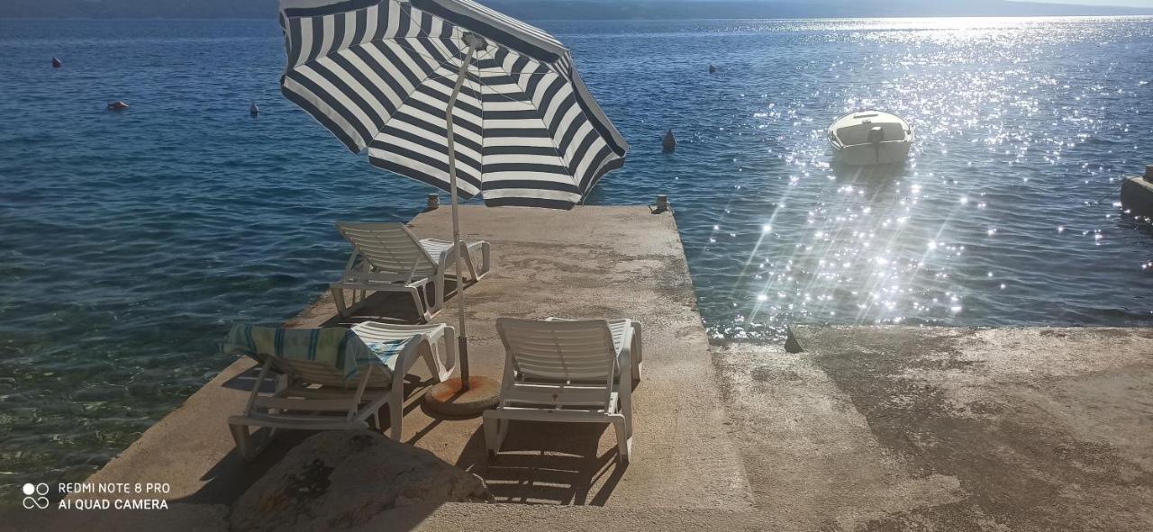 Apartment On The Beach Lokva Rogoznica Bagian luar foto